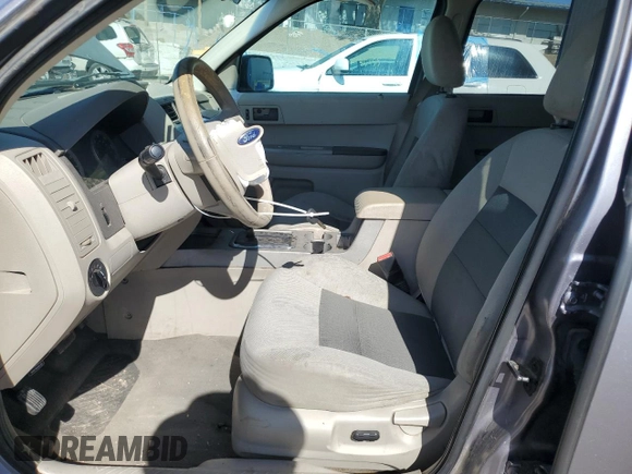 2008 Ford Escape XLT z VIN 1FMCU03158KA50345, wystawiony jako Copart lot #57349735 z przebiegiem 195 316 mil mil oraz Szkoda całkowita • Salvage title. Historia ofert i sprzedaży dostępna na DreamBid. Obrazek 7.