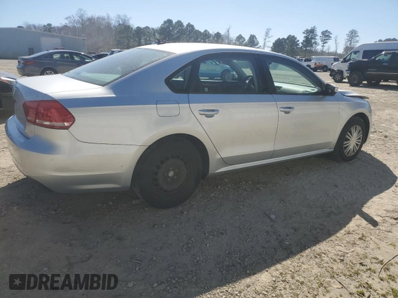 2015 Volkswagen Passat S with VIN 1VWAS7A33FC080026, listed as a Copart auction lot 48748815 with 100,579 mi miles and Salvage title. Bid and sale history available at DreamBid. Image 3.