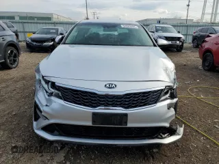 2020 Kia Optima LX z VIN 5XXGT4L37LG427763, wystawiony jako Copart lot #54262455 z przebiegiem 26 965 mil mil oraz Szkoda całkowita • Salvage title. Historia ofert i sprzedaży dostępna na DreamBid. Obrazek 5.