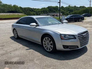 2013 Audi A8 3.0L z VIN WAURGAFD6DN010072, wystawiony jako Copart lot #57999295 z przebiegiem 116 555 mil mil oraz Szkoda całkowita • Salvage title. Historia ofert i sprzedaży dostępna na DreamBid. Obrazek 1.