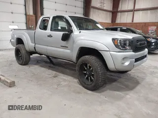 2009 Toyota Tacoma with VIN 5TEUU42N39Z608517, listed as a IAAI auction lot 42023414 with 162,133 mi miles. Bid and sale history available at carsss.com. Image 1.