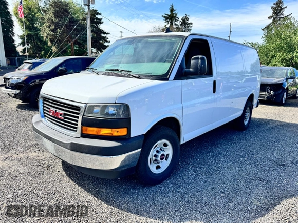 2017 GMC Savana Cargo z VIN 1GTZ7GFGXH1345543, wystawiony jako Copart lot #57692035 z przebiegiem 143 752 mil mil oraz Szkody całkowita. Historia ofert i sprzedaży dostępna na DreamBid. Obrazek 2.