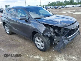 2021 Toyota Highlander L z VIN 5TDCZRAH6MS538197, wystawiony jako IAAI lot #42322488 z przebiegiem 129 014 mil mil oraz . Historia ofert i sprzedaży dostępna na DreamBid. Obrazek 1.