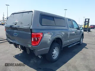2022 Ford F-150 XL z VIN 1FTEX1EP3NKE22465, wystawiony jako IAAI lot #42179153 z przebiegiem 26 500 mil mil oraz . Historia ofert i sprzedaży dostępna na DreamBid. Obrazek 4.