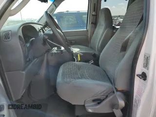 2003 Ford Econoline Passenger XL z VIN 1FBSS31L43HA01742, wystawiony jako Copart lot #48009694 z przebiegiem 150 430 mil mil oraz Szkoda całkowita • Salvage title. Historia ofert i sprzedaży dostępna na DreamBid. Obrazek 7.