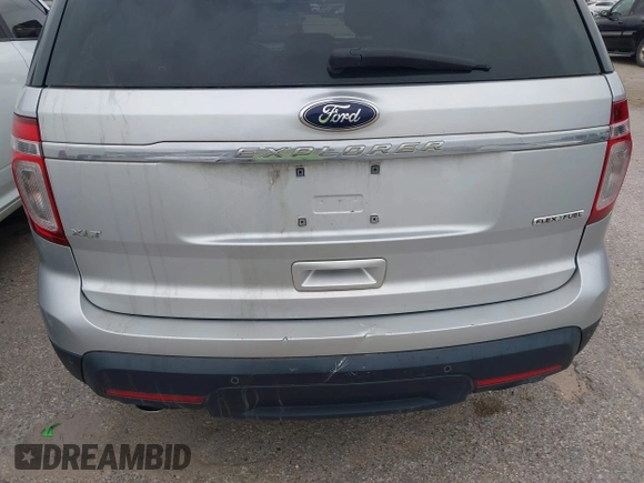 2014 Ford Explorer XLT with VIN 1FM5K7D83EGB59629, listed as a IAAI auction lot 42068858 with 171,562 mi miles and . Bid and sale history available at carsss.com. Image 6.