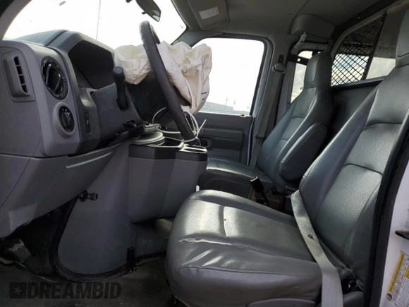 2014 Ford Econoline Passenger XL z VIN 1FBNE3BL1EDB20488, wystawiony jako Copart lot #43777575 z przebiegiem 72 101 mil mil oraz Szkody całkowita. Historia ofert i sprzedaży dostępna na DreamBid. Obrazek 7.