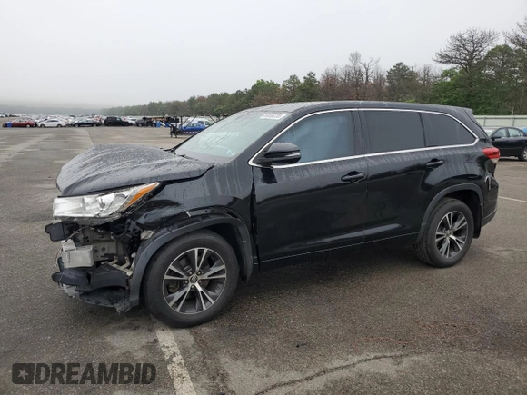 2018 Toyota Highlander LE z VIN 5TDBZRFH3JS871179, wystawiony jako Copart lot #59553235 z przebiegiem 130 069 mil mil oraz Szkoda całkowita • Salvage title. Historia ofert i sprzedaży dostępna na DreamBid. Obrazek 1.