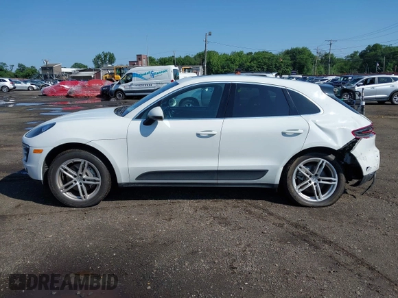 2017 Porsche Macan S with VIN WP1AB2A52HLB18936, listed as a IAAI auction lot 42550970 with 81,514 mi miles and . Bid and sale history available at DreamBid. Image 14.