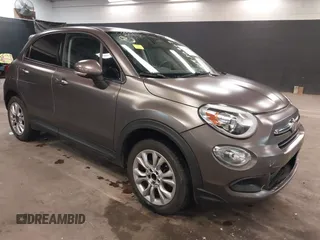 2016 FIAT 500X Easy z VIN ZFBCFXBT0GP338651, wystawiony jako IAAI lot #41930907 z przebiegiem 84 900 mil mil oraz . Historia ofert i sprzedaży dostępna na DreamBid. Obrazek 1.