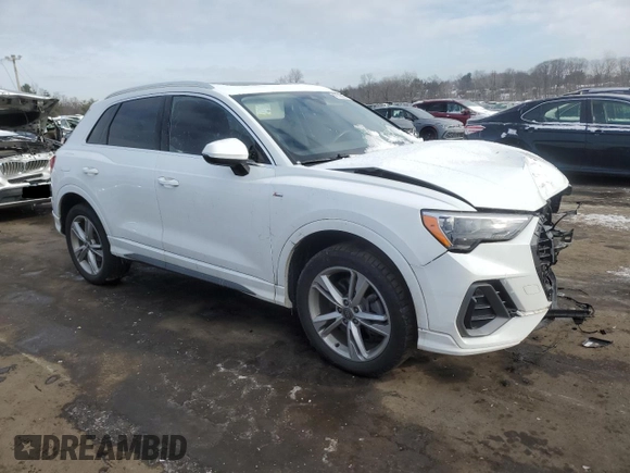 2020 Audi Q3 S line Premium with VIN WA1DECF31L1125362, listed as a Copart auction lot 42122605 with 39,407 mi miles and Salvage Title. Bid and sale history available at carsss.com. Image 4.