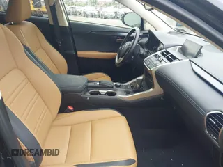 2017 Lexus NX 200t z VIN JTJBARBZ3H2113198, wystawiony jako IAAI lot #42223566 z przebiegiem 27 339 mil mil oraz . Historia ofert i sprzedaży dostępna na DreamBid. Obrazek 5.
