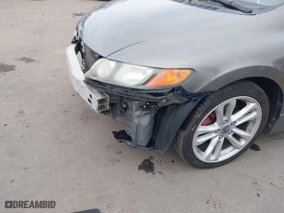 2008 Honda Civic Sdn Si with VIN 2HGFA55598H708796, listed as a IAAI auction lot 41410078 with 105,752 mi miles. Bid and sale history available at carsss.com. Image 6.