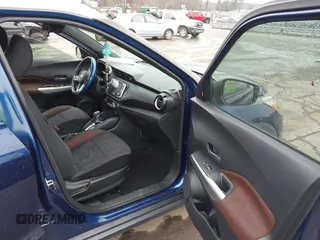 2019 Nissan Kicks SV with VIN 3N1CP5CU0KL507428, listed as a IAAI auction lot 41545204 with 133,163 mi miles. Bid and sale history available at carsss.com. Image 5.