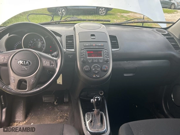 2013 Kia Soul + with VIN KNDJT2A63D7546122, listed as a Copart auction lot 52932655 with 96,489 mi miles and Clean Title. Bid and sale history available at carsss.com. Image 9.