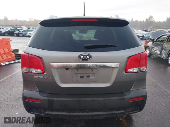 2013 Kia Sorento EX with VIN 5XYKUDA64DG320588, listed as a IAAI auction lot 41204828 with 164,146 mi miles. Bid and sale history available at carsss.com. Image 16.