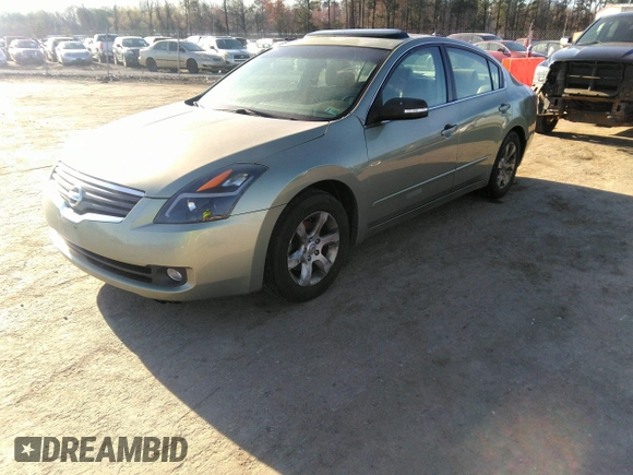 2007 Nissan Altima 2.5 with VIN 1N4AL21E57N462154, listed as a IAAI auction lot 41841513 with 243,059 mi miles. Bid and sale history available at carsss.com. Image 2.