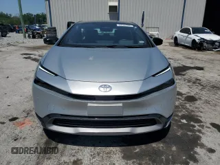 2023 Toyota Prius LE z VIN JTDACAAU8P3008794, wystawiony jako Copart lot #52682695 z przebiegiem 28 912 mil mil oraz Szkoda całkowita • Salvage title. Historia ofert i sprzedaży dostępna na DreamBid. Obrazek 5.