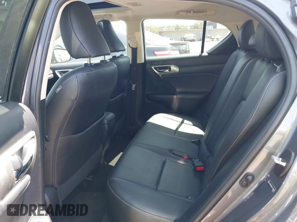 2014 Lexus CT 200h z VIN JTHKD5BH8E2190685, wystawiony jako IAAI lot #42235593 z przebiegiem 90 902 mil mil oraz . Historia ofert i sprzedaży dostępna na DreamBid. Obrazek 8.