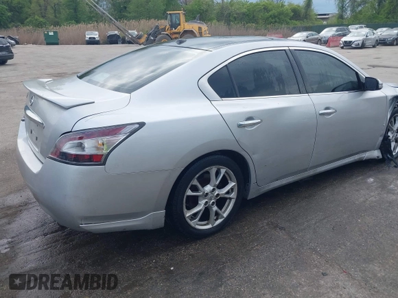 2014 Nissan Maxima S with VIN 1N4AA5AP3EC498006, listed as a IAAI auction lot 42114320 with 162,451 mi miles and . Bid and sale history available at DreamBid. Image 18.