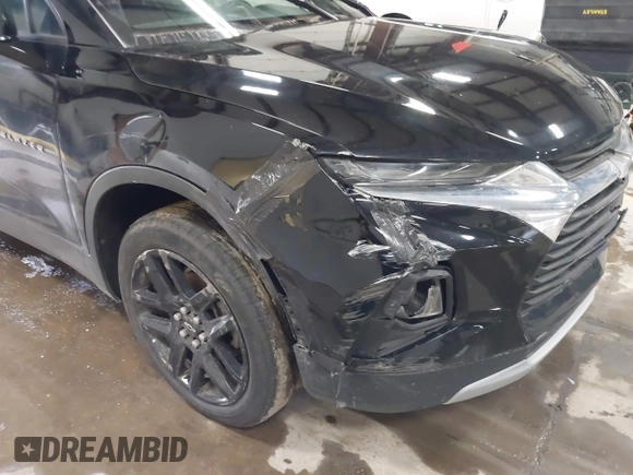 2020 Chevrolet Blazer LT z VIN 3GNKBBRA6LS684129, wystawiony jako IAAI lot #41850800 z przebiegiem 38 631 mil mil oraz . Historia ofert i sprzedaży dostępna na DreamBid. Obrazek 6.