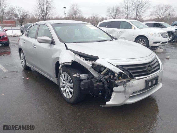 2013 Nissan Altima 2.5 SL with VIN 1N4AL3AP2DC256434, listed as a IAAI auction lot 41530419 with 137,540 mi miles. Bid and sale history available at carsss.com. Image 6.