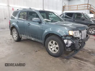 2012 Ford Escape Limited with VIN 1FMCU0EG7CKB04240, listed as a IAAI auction lot 42017734 with 157,118 mi miles. Bid and sale history available at carsss.com. Image 1.