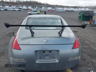 2005 Nissan 350Z Touring with VIN JN1AZ34E85M652465, listed as a IAAI auction lot 41418161 with 153,099 mi miles. Bid and sale history available at carsss.com. Image 16.