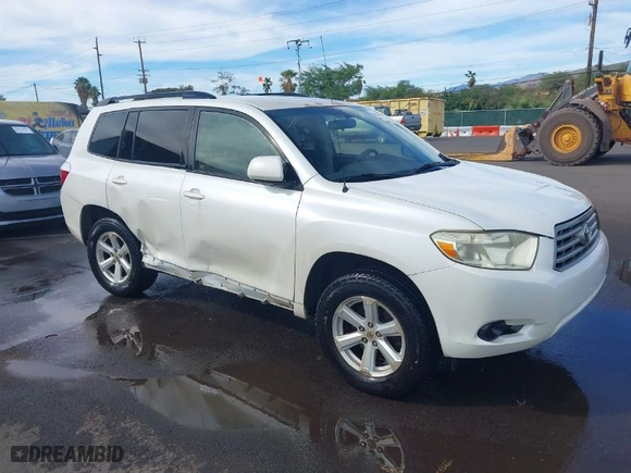 2008 Toyota Highlander with VIN JTEDS41A782038069, listed as a IAAI auction lot 40944842 with 194,421 mi miles. Bid and sale history available at carsss.com. Image 1.