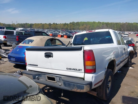 2001 Chevrolet Silverado 1500 LS with VIN 2GCEC19V411289343, listed as a IAAI auction lot 41910825 with 1 mi miles. Bid and sale history available at carsss.com. Image 4.