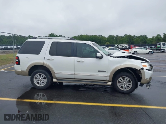 2007 Ford Explorer Eddie Bauer z VIN 1FMEU74EX7UB39530, wystawiony jako IAAI lot #42336162 z przebiegiem 191 848 mil mil oraz . Historia ofert i sprzedaży dostępna na DreamBid. Obrazek 13.