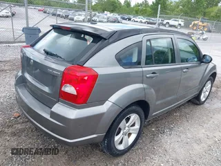 2011 Dodge Caliber Mainstreet z VIN 1B3CB3HA8BD254252, wystawiony jako IAAI lot #42239670 z przebiegiem 171 033 mil mil oraz . Historia ofert i sprzedaży dostępna na DreamBid. Obrazek 4.
