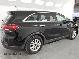 2019 Kia Sorento L with VIN 5XYPG4A35KG472640, listed as a Copart auction lot 49849315 with 105,158 mi miles and Clean Title. Bid and sale history available at carsss.com. Image 3.