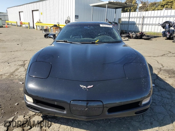 2002 Chevrolet Corvette with VIN 1G1YY22G825121021, listed as a Copart auction lot 49741235 with 104,964 mi miles and Salvage Title. Bid and sale history available at carsss.com. Image 5.