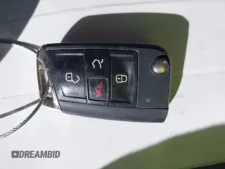 2018 Volkswagen Tiguan SEL с VIN 3VV3B7AX4JM156909, выставлен на аукционе IAAI как лот 42565869 с пробегом 60 886 миль миль и . История ставок и продаж доступна на DreamBid. Изображение 11.
