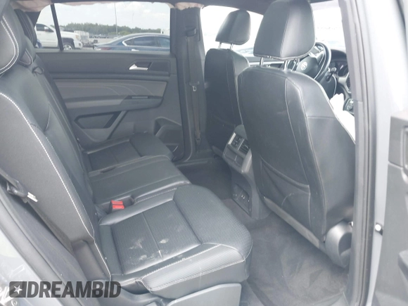 2021 Volkswagen Atlas SE with VIN 1V2PE2CA2MC207444, listed as a IAAI auction lot 42268653 with 70,202 mi miles and . Bid and sale history available at DreamBid. Image 8.