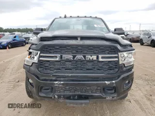 2022 Ram 2500 Tradesman with VIN 3C6UR5HJ9NG423994, listed as a Copart auction lot 55760645 with 7,868 mi miles and Salvage title. Bid and sale history available at DreamBid. Image 5.
