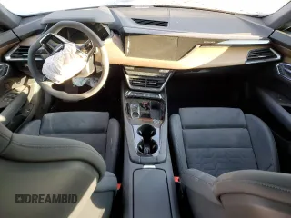 2023 Audi e-tron GT Premium Plus z VIN WAUFJBFW1P7003924, wystawiony jako Copart lot #87554385 z przebiegiem Nie podano mil oraz Szkody całkowita. Historia ofert i sprzedaży dostępna na DreamBid. Obrazek 8.