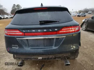 2019 Lincoln MKC Standard z VIN 5LMCJ1C97KUL09981, wystawiony jako Copart lot #47930865 z przebiegiem 58 316 mil mil oraz Szkoda całkowita • Salvage title. Historia ofert i sprzedaży dostępna na DreamBid. Obrazek 6.