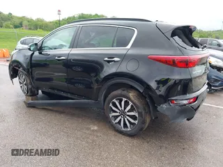 2018 Kia Sportage EX z VIN KNDPN3AC8J7382796, wystawiony jako IAAI lot #42161431 z przebiegiem 42 666 mil mil oraz . Historia ofert i sprzedaży dostępna na DreamBid. Obrazek 3.