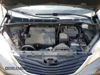 2011 Toyota Sienna LE AAS с VIN 5TDKK3DCXBS140971, выставлен на аукционе Copart как лот 56071645 с пробегом 277 303 миль миль и На запчасти • Non repairable. История ставок и продаж доступна на DreamBid. Изображение 12.