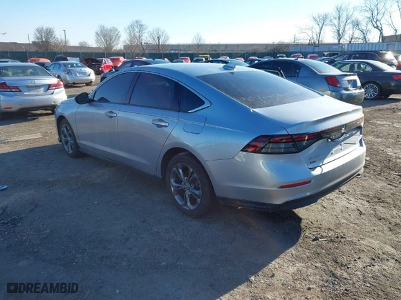 2024 Honda Accord Sedan EX with VIN 1HGCY1F33RA053412, listed as a IAAI auction lot 41579490 with 2,518 mi miles. Bid and sale history available at carsss.com. Image 3.
