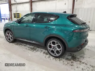 2024 Alfa Romeo Tonale Veloce z VIN ZASPATDW7R3039387, wystawiony jako Copart lot #85281534 z przebiegiem 19 172 mil mil oraz Nie do naprawy. Historia ofert i sprzedaży dostępna na DreamBid. Obrazek 2.