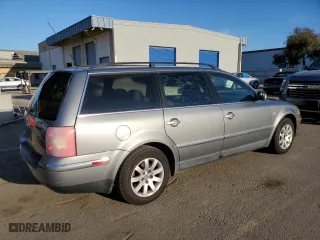 2003 Volkswagen Passat GLS with VIN WVWVD63B63E164032, listed as a Copart auction lot 88300875 with 80,695 mi miles and Clean Title. Bid and sale history available at carsss.com. Image 3.