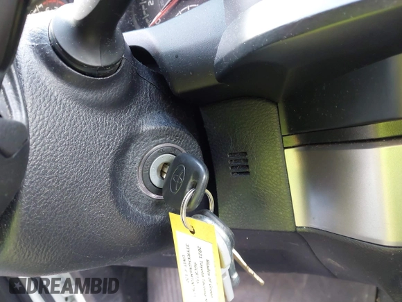 2021 Toyota Tacoma SR with VIN 3TYRX5GN6MT007673, listed as a IAAI auction lot 41691995 with 97,735 mi miles and . Bid and sale history available at DreamBid. Image 11.