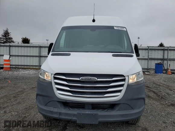 2019 Freightliner Sprinter z VIN WDRPF1CD2KT003551, wystawiony jako Copart lot #74924094 z przebiegiem 92 056 mil mil oraz Tytuł czysty. Historia ofert i sprzedaży dostępna na DreamBid. Obrazek 5.