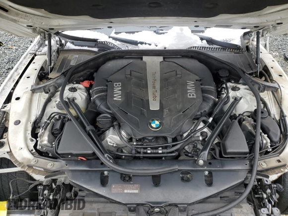 2013 BMW 7 Series 750i xDrive z VIN WBAYB6C56DD223727, wystawiony jako Copart lot #45298235 z przebiegiem 113 635 mil mil oraz Szkoda całkowita • Salvage title. Historia ofert i sprzedaży dostępna na DreamBid. Obrazek 11.