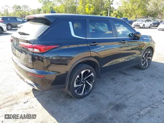 2022 Mitsubishi Outlander ES with VIN JA4J3TA82NZ073739, listed as a IAAI auction lot 41901335 with 82,012 mi miles. Bid and sale history available at carsss.com. Image 4.