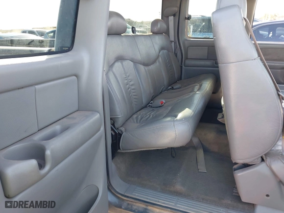 2001 Chevrolet Silverado 1500 LT with VIN 1GCEK19T41Z180650, listed as a IAAI auction lot 41457250 with 151,297 mi miles. Bid and sale history available at carsss.com. Image 8.