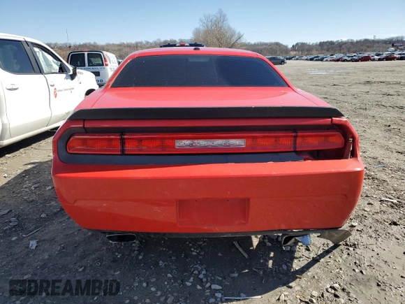 2010 Dodge Challenger R/T z VIN 2B3CJ5DT9AH113908, wystawiony jako Copart lot #47798975 z przebiegiem 137 153 mil mil oraz Szkoda całkowita • Salvage title. Historia ofert i sprzedaży dostępna na DreamBid. Obrazek 6.